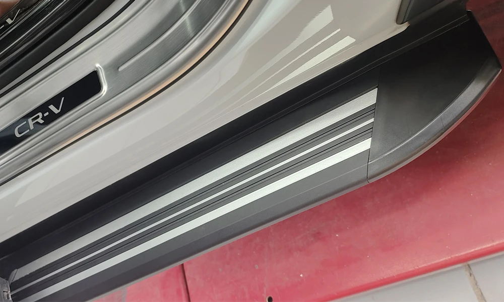 Honda CRV side step, Figure 2